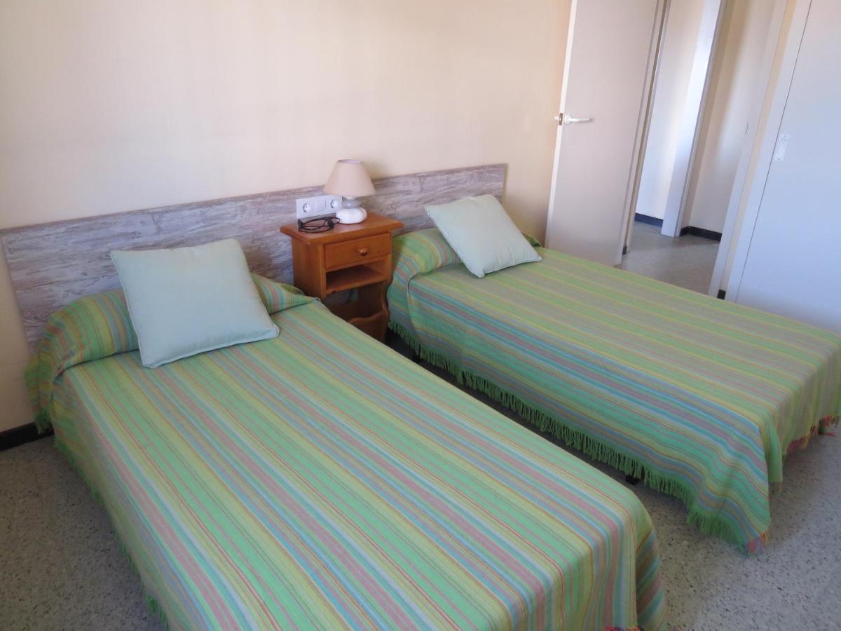 Rhodes Apartamento Roses Exterior foto